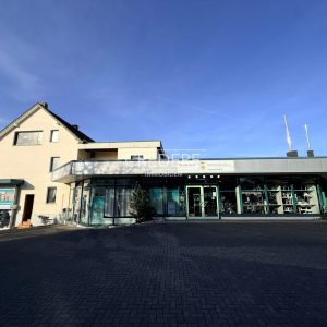 Ansicht vom Parkplatz