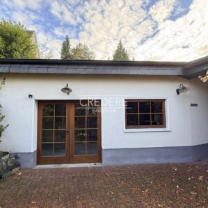 Garage mit Gartenzugang